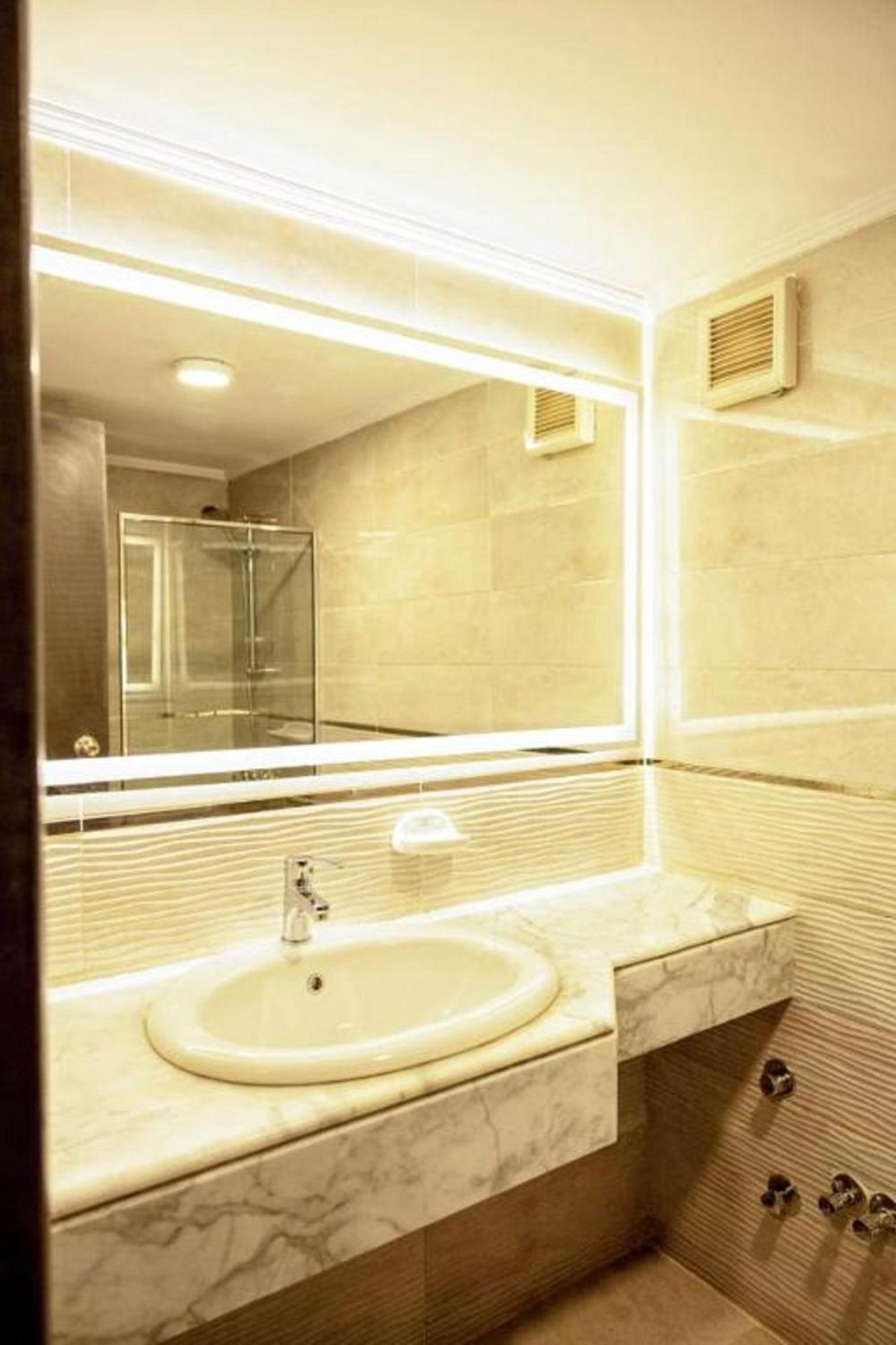 Mar Charbel Hotel Kairo Eksteriør bilde